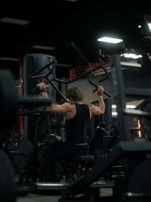 Don’t understand  #fyp #gym #cinematicgym 