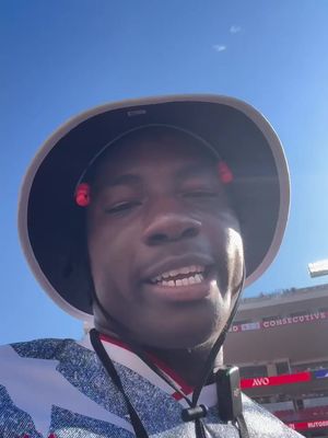 EJ IN THE HOUSE‼️