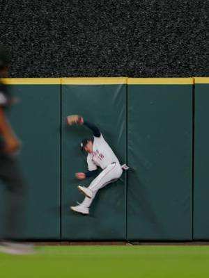 GET UP, VARSHO! ⬆️ #MLB #Baseball #HoustonAstros #DaultonVarsho #ChaseTheFight 