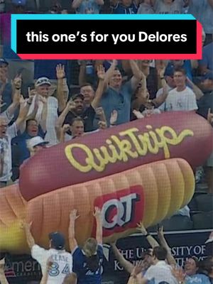 we hope the bun is up to your standards queen #iykyk  #MLB #baseball #delores 