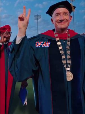 Always doing the best he can for @SMU 🤩 President Hartzell on being our President and what makes him enjoy his job every day 🙌 Presented by @Coca-Cola  👉 LinkTree in Bio for Full Episode on All Platforms • • • • #PonyUp #PonyUp🐎 #SMU #SMUFB #Dallas  @The College Sports Company @billyembody 