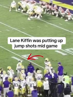 Lane Kiffin was putting up jump shots #lsu #lanekiffin #CollegeFootball 