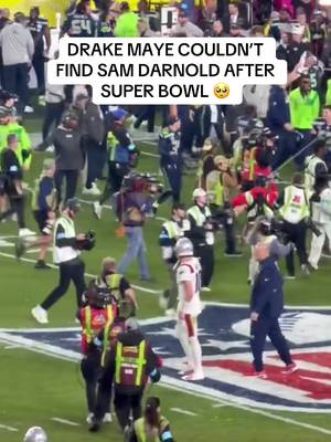 Drake Maye waited to congratulate Sam Darnold, but couldn’t find him 🥺 #nfl #patriots #seahawks #SuperBowl (🎥: HenryMcKenna/X)