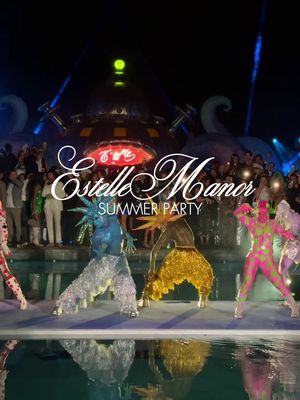 Intergalactic for Estelle Manor’s end of Summer party 🛸✨👽 #estellemanor #cotswolds #aussieinlondon #summerparty 