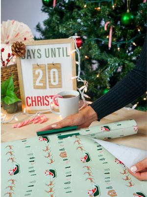 Are you ready?! Only 16 Fridays until Christmas! 🎄🎄 #creatorsearchinsights #fridaysuntilchristmas #christmas #christmastok #gadgets 
