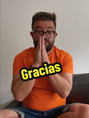 Hoy no habla Cocituber. Hoy habla Alfonso. Solo quiero daros las gracias. ❤️ Gracias a todos los que me habéis escrito y llamado después de la agresión que sufrí ayer en Comillas. A mis seguidores, familia, amigos, compañeros, medios de comunicación, televisiones y a toda la gente que se ha volcado conmigo. Ojalá algo así no vuelva a ocurrirle a nadie. Yo voy a seguir siendo exactamente el mismo de siempre. No me vais a amedrentar ni me vais a callar. Tenemos Cocituber para rato. De corazón, muchísimas gracias a todos. ❤️