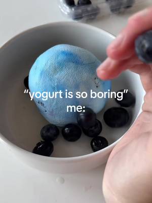 wait until the end result 🧎‍♀️‍➡️🧎‍♀️‍➡️🧎‍♀️‍➡️ #froyo #yoghurtbowl #lockin