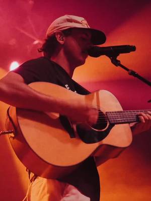 can’t believe how much you guys are loving this one🦬 only a few more days until the Pictures of You Tour!! #folk #folkrock #livemusic #liveshow 