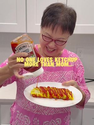 Nothing beats a home-cooked meal by Mom..especially her rolled eggs topped with @heinz Simply ketchup!! 👏 Heinz Simply Ketchup is made with 7 simple, all-natural ingredients and delivers the same Heinz taste we love. #HeinzPartner