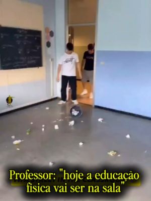 Já que vai ser na sala, eu vou ser o craque da aula! 😂😂 #CoberturaCazéTV #cztv17