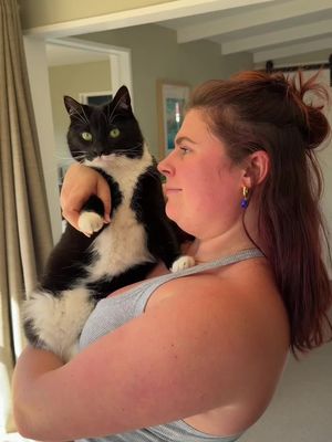 AD please tell me we’re not the only  ones who get pet parent guilt?! 🥸😭 we make it up to Molli by feeding her @Hill’s Pet Nutrition ANZ 
