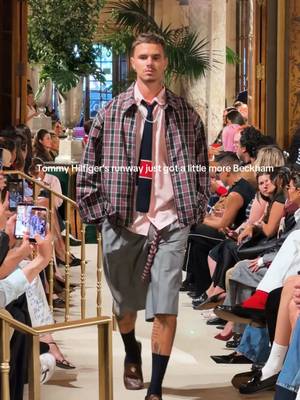 is there a Beckham in the room with us? @Romeo Beckham  #romeobeckham #nyfw #tommyhilfiger 