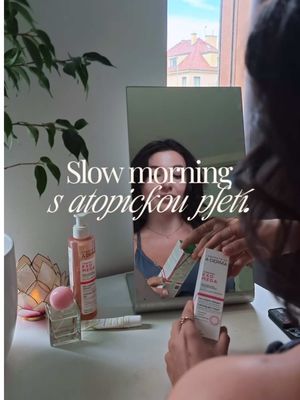 Možná moje největší lekce od ekzému: přestat se stresovat 😌  Proto mám svou každodenní péči velmi jednoduchou - gel krém @A-Derma z řady Exomega mi pomáhá hydratovat a zklidnit atopickou pokožku až na 72 hodin. #Aderma #Notino #Exomega #ekzem #zapomennaekzem 