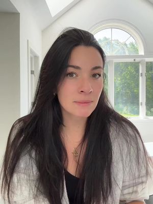 I am by NO MEANS a medical professional or professional in any way shape or form on this topic, HOWEVER, I am just sharing MY experience here for anyone who just needs a friend who they feel can relate #endowarrior #endometriosis #TTC #infertility  