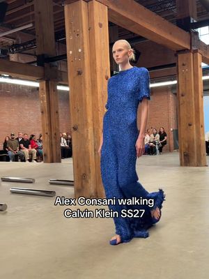 @Alex Consani walks the @Calvin Klein SS27 show during New York fashion week ‼️ #DazedFashionTV #TikTokFashion #AlexConsani 