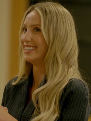 Alix Earle is taking notes on what NOT to do.   Watch her go full Elle Woods and more, in these Earle Meets World deleted scenes.