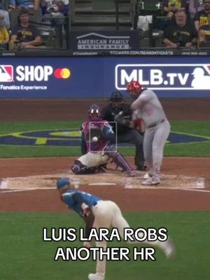 HOW DOES HE KEEP DOING THIS??????? #MLB #brewers #baseball