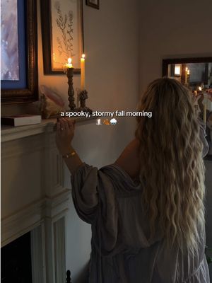 Have you gotten a lot of rain where you live?🕯️🌧️isn’t it just the coziest?! I always so I wouldn’t mind having a rainy then sunny day every other day🩵 I hope you have a wonderful weekend✨ #rainyday #rainy #morningroutine #morning #spooky 