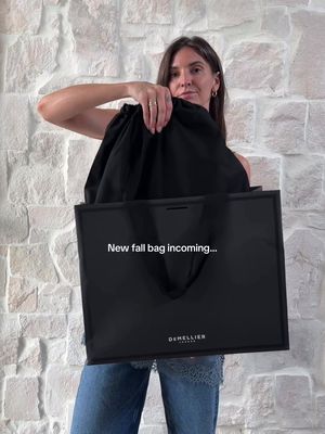 Sucker for suede 🤎 @DeMellier  #unboxing #fallbag #suede #fallstyle 