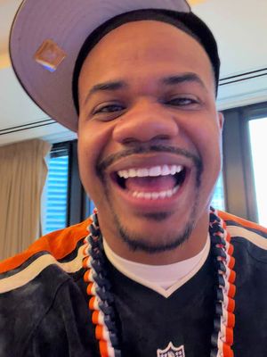 We back Baby!!!!!! BEAR TF DOWN!!!! 1-0 Super Bowl we on the mf way!!!! Who we got next??? Don’t even matter 😭😭😭😭😭😭😭😭😭 🐻⬇️