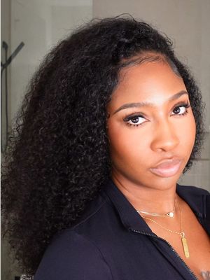 Because every girl needs a half wig 😍 18 inch 3b3c Water Kinky Curly texture Half Wig from @curlsqueen 