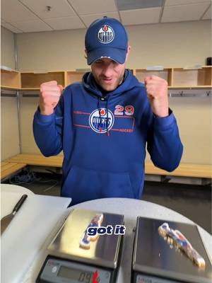 Leo traded his burger flipper for a knife 🔪 #LetsGoOilers #NHL #HockeyTok