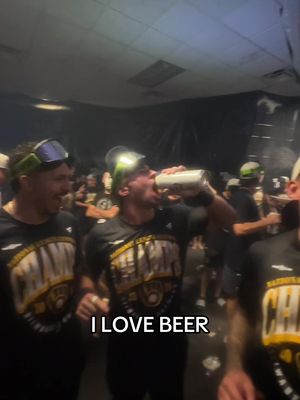 Brewers 🤝 Beer #brewers #milwaukee #celebrate #champs #clinch 
