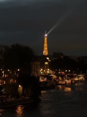 Paris by night✨ #paris #eiffeltower #parisfrance #cityoflights #parisviews 