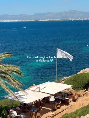 Still thinking about this lunch at Cap Rocat Sea Club 🩵 Mallorca really does it best #CapRocat #SeaClub #Mallorca #MallorcaRestaurants #MallorcaFood 