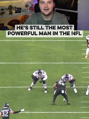 I call him the human bulldozer #football #footballanalysis #nfl #bears #chicagobears 