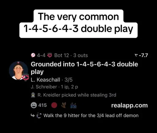 Has this double play ever happened before?? #realapp #MLB 
