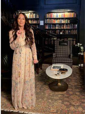 How does @Joanna Gaines choose the right rug for a room?   Come inside @thehotel1928 alks us through a few of the spaces reimagined for Decade of Design.   Now it’s your turn to explore. Decade of Design is open at Hotel 1928 in Waco September 17–20.   @magnolia #joannagainesxloloi