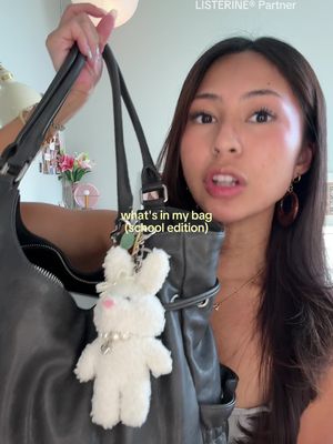 #LISTERINEpartner a peek into my school bag! shop @ListerineOfficial on Amazon!