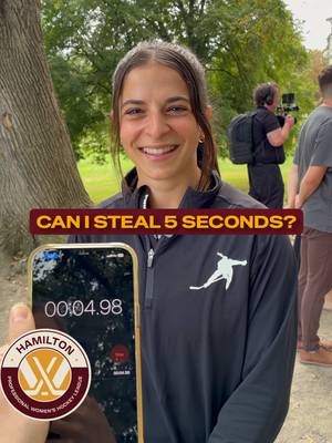 Already keeping @Kayla Vespa on her toes 🤪 #5Seconds #PWHL 