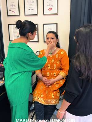 #edmontonalberta #edmontonmakeupartist #edmontonmakeupcourse #yegmakeupcourse #makeupclass 