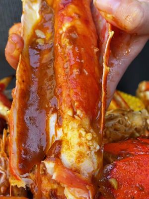 Seafood boil cravings = SATISFIED at Raising Claw! 🦀🦞🔥 Saucy, loaded, and perfect for getting messy with your crew. 😮‍💨 Come hungry and leave HAPPY! Who’s joining the feast? 👀 📍 Raising Claw 13265 Harbor Blvd, Garden Grove, CA 92843  #SeafoodBoil #GardenGroveEats #SeafoodLovers 