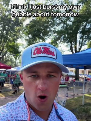 Nothing can ruin a Grove experience… right? #olemiss #olemissrebels #thegrove #cfb #CollegeFootball 