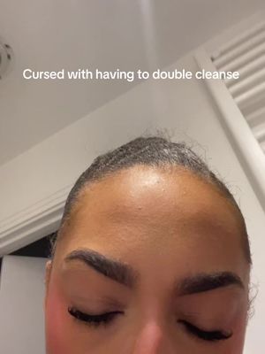 Even drunk, that makeup gotta GO