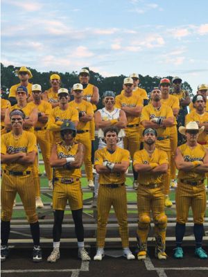One of these is not like the rest 🤨 #savannahbananas #trend #dance #viral #trending @Jt Sokolove  IB: Damien Jalet 