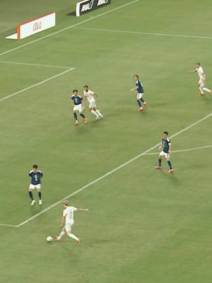 サッカーを見ていて興奮する瞬間を教えてー！ #サッカー日本代表 