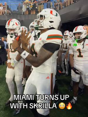 TOO TUFF. NEED THAT SKRILLA 😤🍿 Miami is still listening to ‘Skrilla’ by Kodak Black before running out of the tunnel before games. #football #kodakblack #CollegeFootball #miamifootball #rap