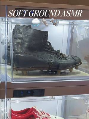 Just listen… 🌧️🔩👟 follow for classic football 🤙 vintage and classic boots in bio #footballasmr #soccerasmr #asmr #football #soccertraining 