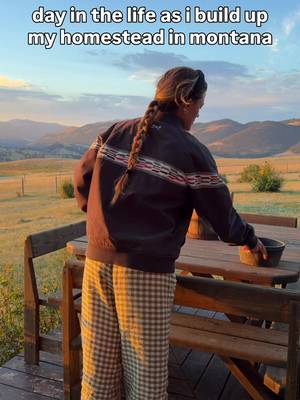can’t wait to tell you about some of the new faces around around here!! #montana #homestead #ditl #fall #chores 