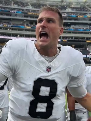 🗣️ Talk to ‘em Kirk #cousins #game #raiders #la #LVvsLAC | 📺 @paramountplus @NFL 