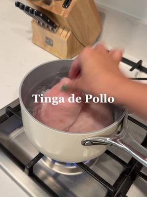 Tinga de Pollo receta 🇲🇽⬇️ For the chicken: * 2 chicken breasts * ½ onion * Garlic cloves  * Bay Leaf * Chicken bouillon For the tinga sauce: * 4 tomatoes * ½–1 onion * Garlic cloves  * Chipotle peppers in adobo * Oregano  * Cumin * Black pepper * Salt, to taste * Chicken bouillon, to taste For serving * Tostadas * Sour cream * Shredded lettuce * Avocado * Optional: queso fresco, cilantro, or sliced onion Directions Boil the chicken with onion, garlic, bay leaf, and chicken bouillon until cooked. Shred and set aside. Boil the tomatoes, onion, and garlic. Blend with chipotle in adobo, adobo sauce, and your Mexican seasonings. Sauté some onion, add the shredded chicken, then pour in the blended sauce. Add more seasoning to taste, cover, and simmer for about 25 minutes. For the tostadas, add sour cream, chicken tinga, lettuce, and avocado #mexican #recetas #tingadepollo #comidamexicana #mexico 