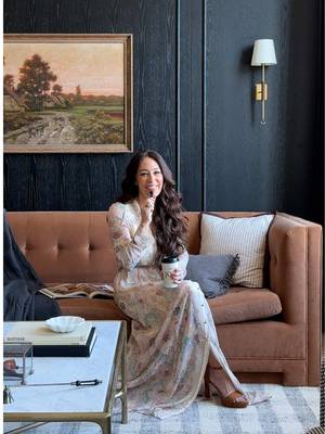 Some of the best design advice is the kind you’ll actually use.   We sat down with @Joanna Gaines at @thehotel1928 to talk about creating rooms that feel collected, comfortable, and entirely your own.   @magnolia #joannagainesxloloi