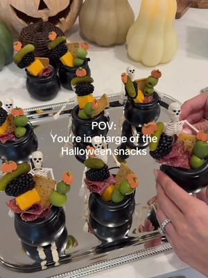 mini Halloween charcuterie cauldrons 🎃 such an easy way to make a basic snack feel way more fun & elevated for Halloween👻🫶🏼 #halloweenideas #halloweeninspo #halloweenhosting #hosting #halloweencharcuterie 
