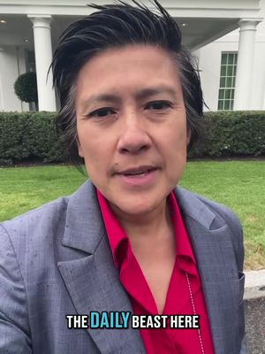 Trump’s Crackpot Press Ban Instantly Becomes Humiliating Farce Political Correspondent Farrah Tomazin explains what happened after major TV networks joined forces to boycott the president and what Trump’s war on the media may mean for future news coverage. Read the full story at the link in bio. #trump #potus #tvnetworks #news #cnn #foxnews #abc #media #press #whitehouse