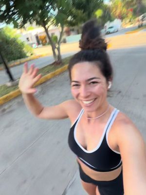 Imagine hating the girl just running and frolicking the world!!!! #fyp #Running #solotravel #solofemaletraveler #runnersworld 