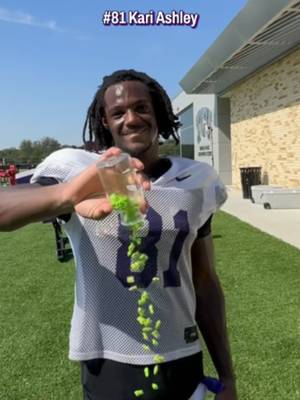 don't worry, they helped me pick up the frogs 🤣 #tcufootball #prank #fyp #gofrogs
